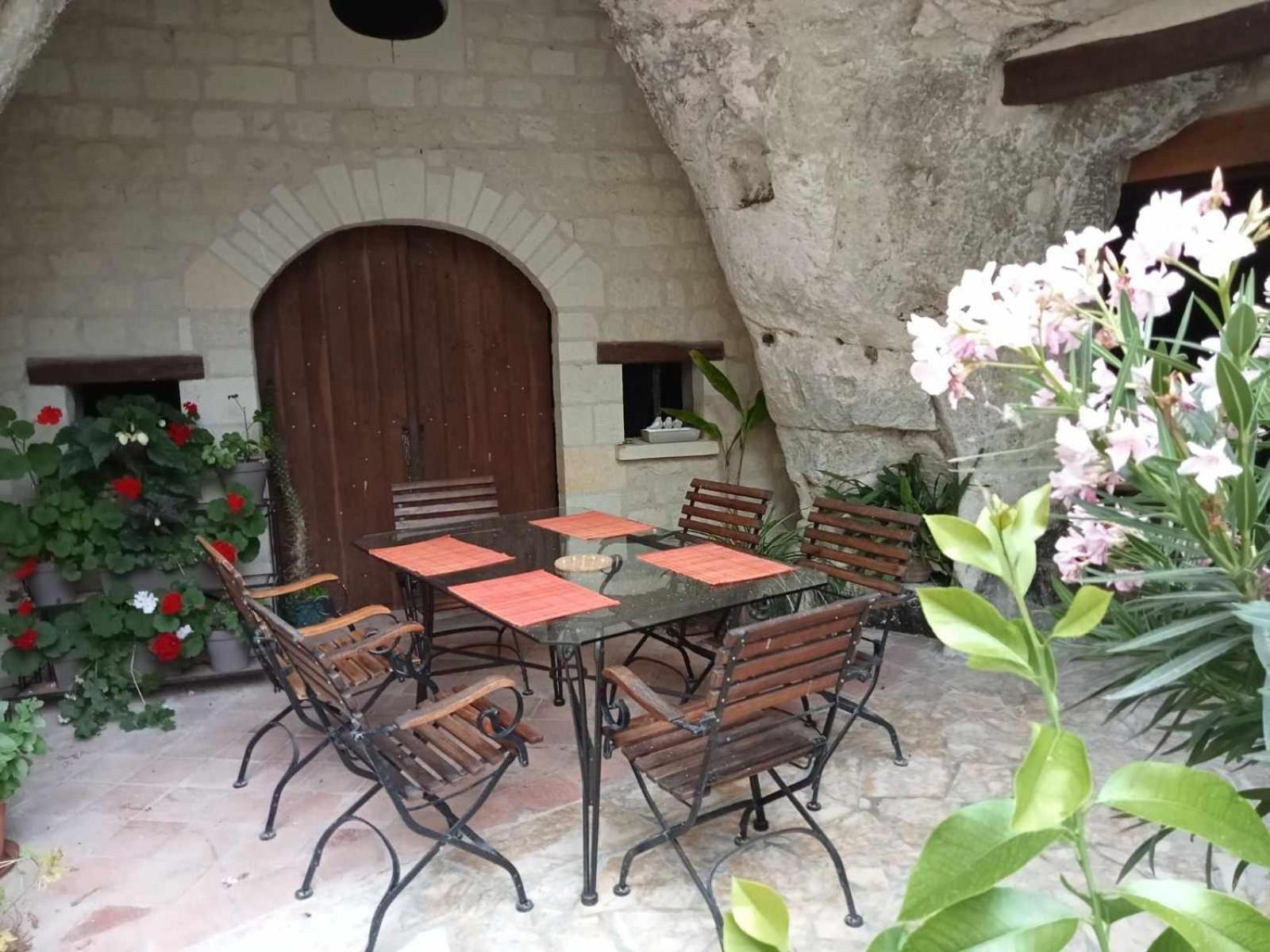 Esprit Troglo Villa Beaumont-en-Véron Екстериор снимка